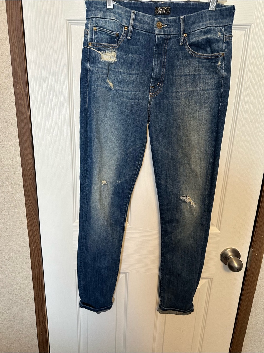 MOTHER Indigo Blue Skinny Jeans with Subtle Back Pocket Distress